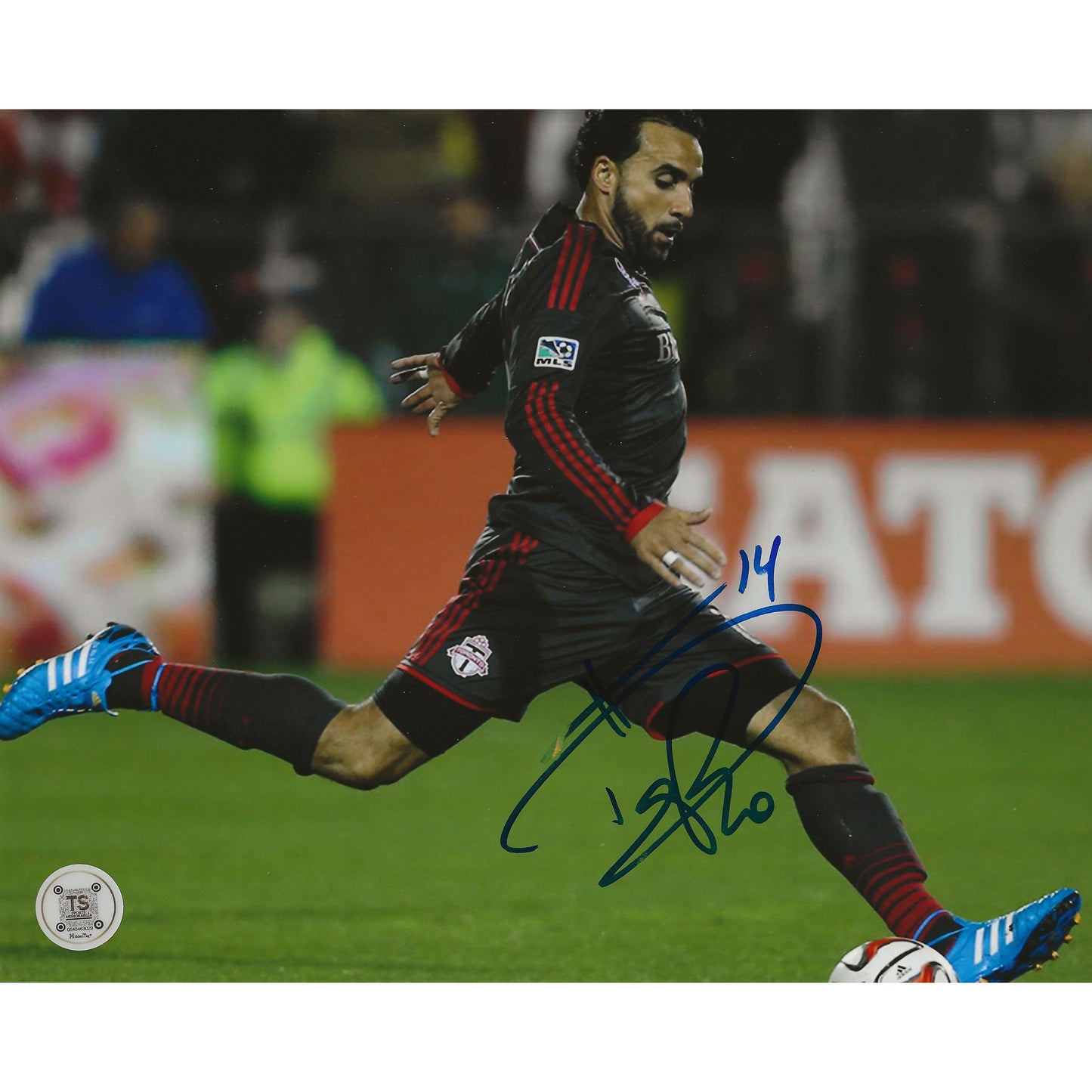 Dwayne De Rosario Autographed Toronto FC Kick 8x10 Photo *AS IS*