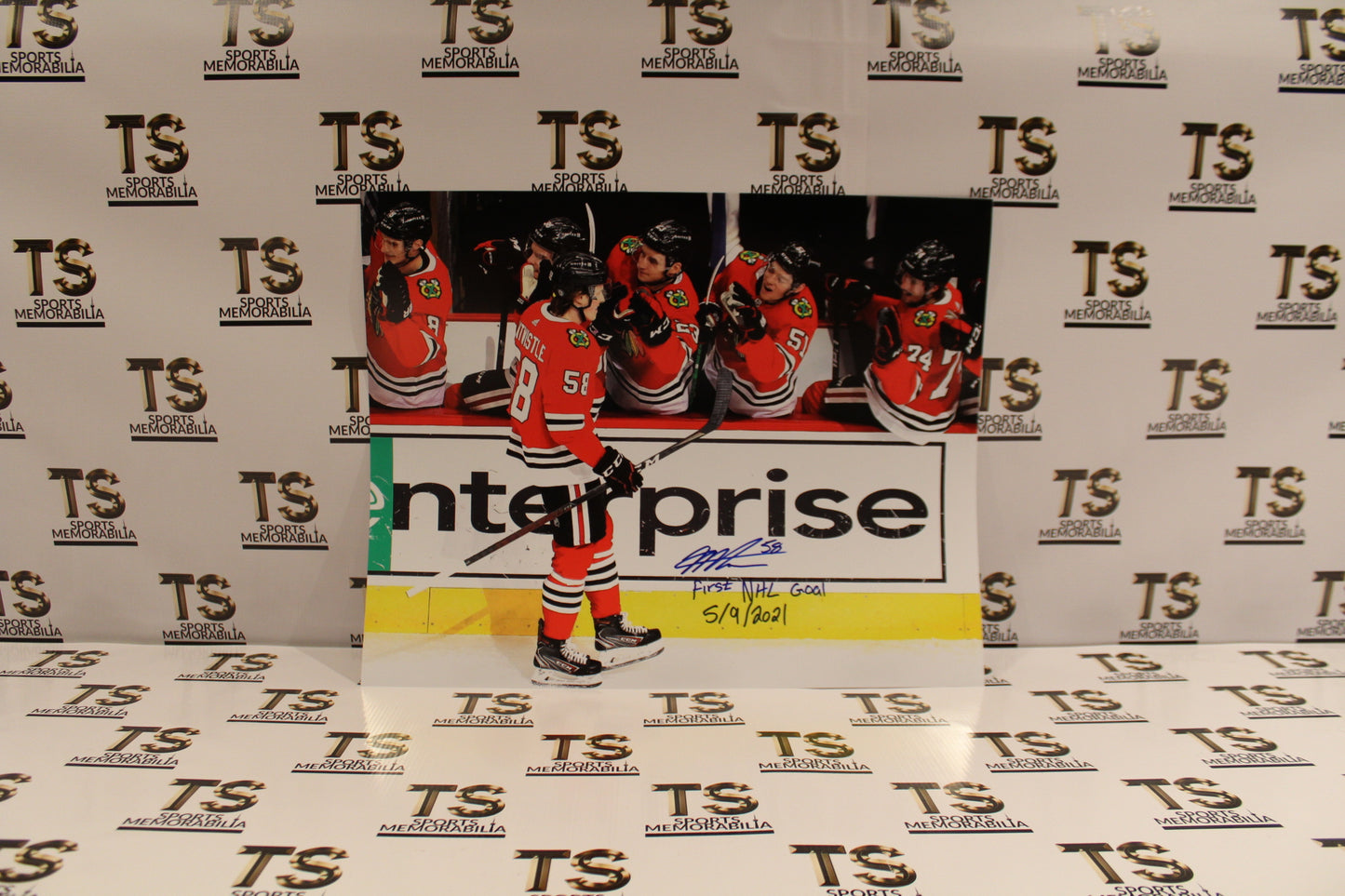 Mackenzie Entwistle Autographed Chicago Blackhawks Goal Celebration 16x20 Photo Inscribed "First NHL Goal 5/9/2021"