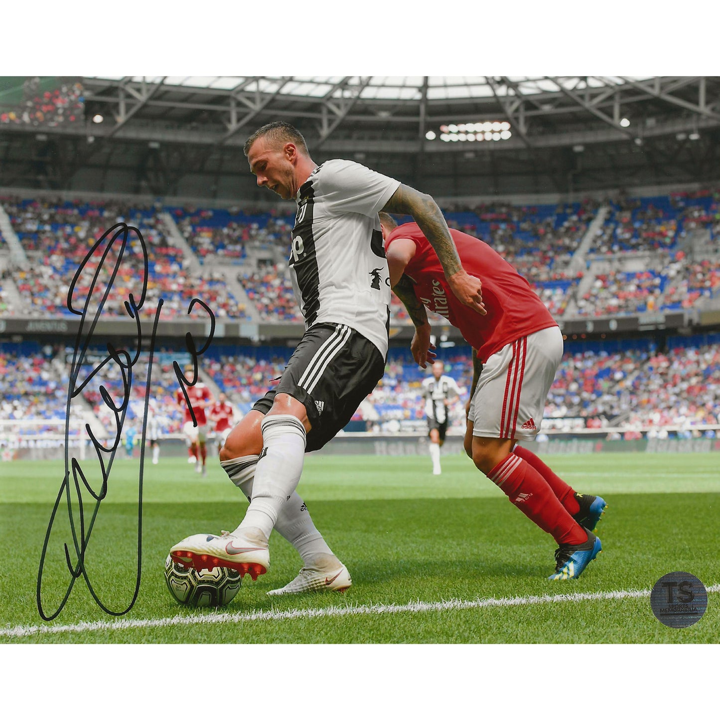 Federico Bernardeschi Autographed Juventus F.C. Shielding the Ball 8x10 Photo