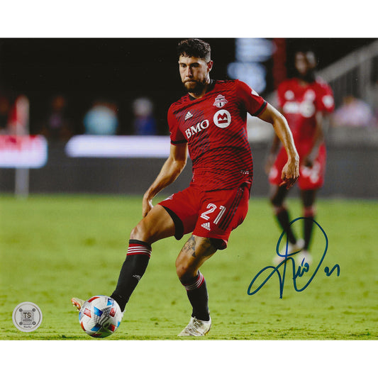 Jonathan Osorio Autographed Toronto FC Passing 8x10 Photo