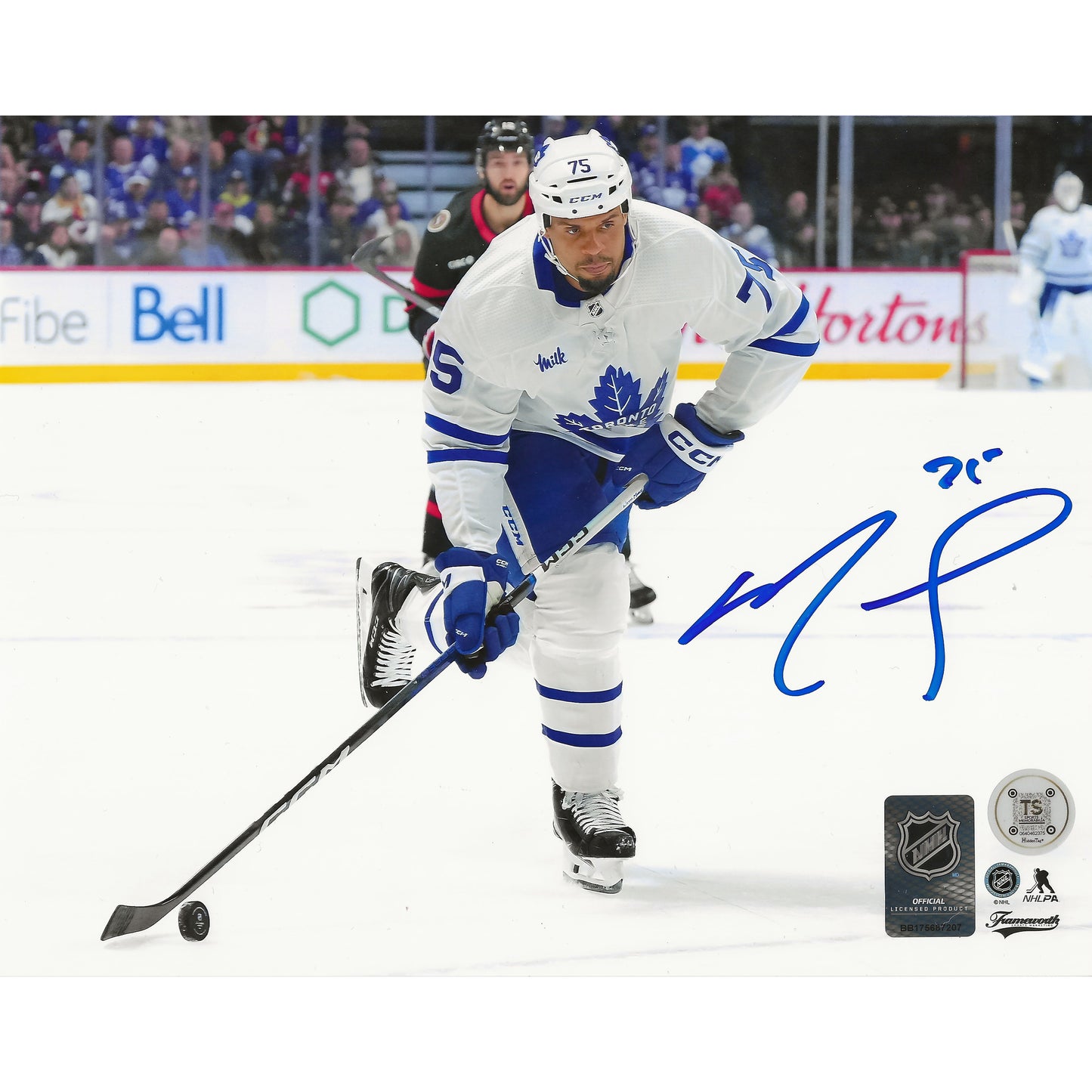 Ryan Reaves Autographed Toronto Maple Leafs Shooting 8x10 Photo